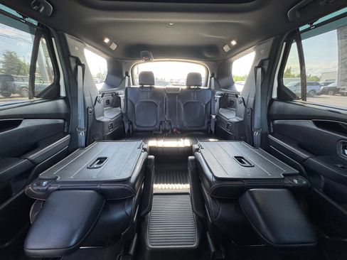 Used 2024 Honda Pilot TrailSport image 30
