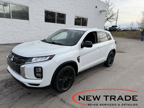 Used 2021 Mitsubishi Outlander Sport LE image 1
