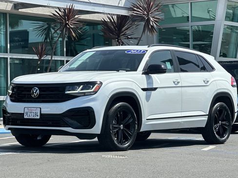 Certified 2023 Volkswagen Atlas Cross Sport SEL R-Line image 8