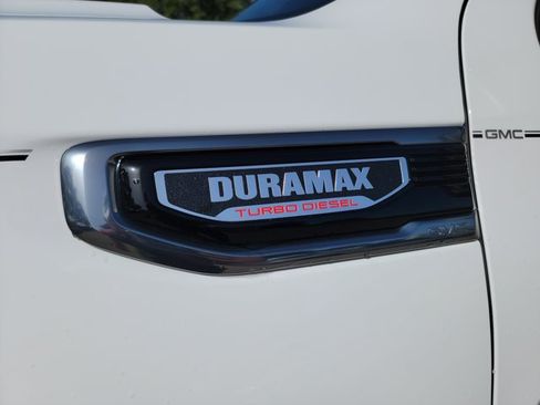 Used 2026 GMC Sierra 1500 AT4 w/ AT4 Premium Package AWD/4WD image 9