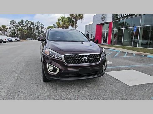 Used 2016 Kia Sorento LX w/ LX Convenience Package image 20