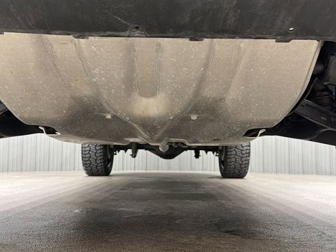 Used 2024 GMC Sierra 2500 AT4X image 15