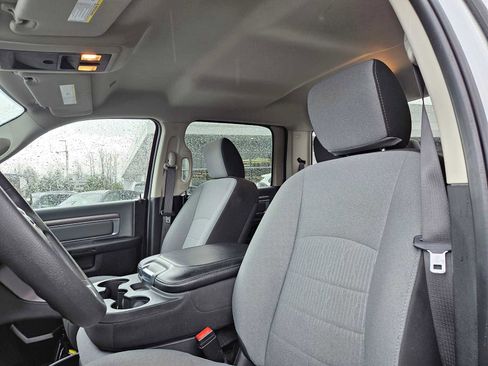 Used 2023 RAM 1500 Classic SLT image 25