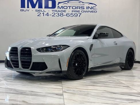Used 2021 BMW M4 Coupe w/ Executive Package RWD image 2