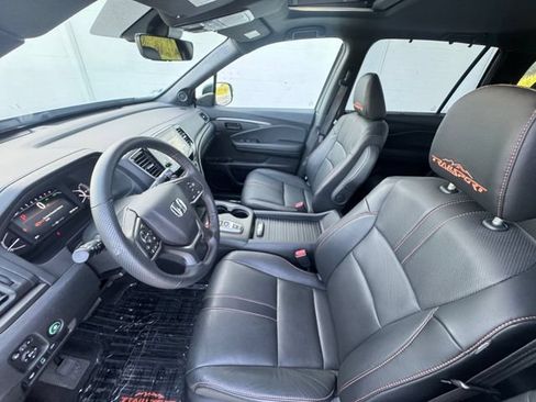 Used 2023 Honda Passport TrailSport image 29