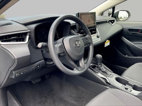 Used 2026 Toyota Corolla LE FWD image 17