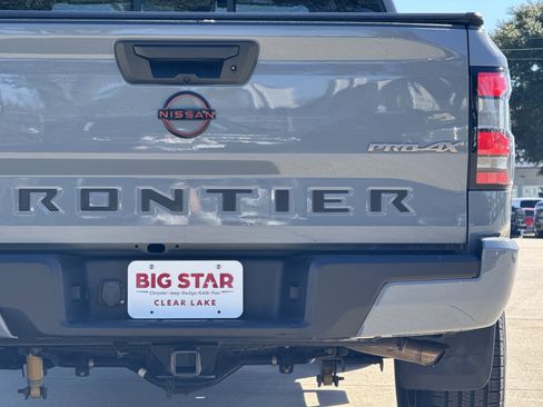 Used 2022 Nissan Frontier PRO-4X w/ Off-Road Protection Package image 11