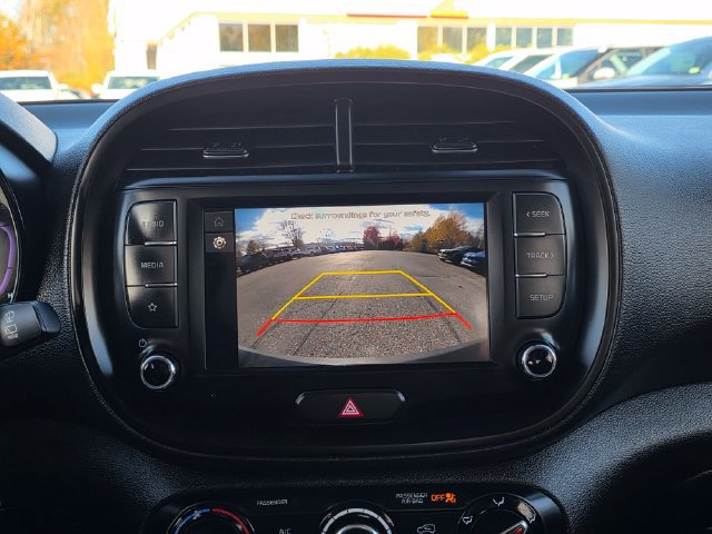 Certified 2025 Kia Soul LX w/ LX Technology Package FWD image 26