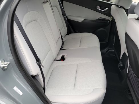 Used 2023 Hyundai Kona SE FWD image 24