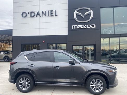 New 2025 MAZDA CX-5 AWD 2.5 S w/ Select Package image 2