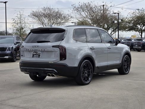 Certified 2022 Kia Telluride SX w/ SX Prestige Package image 4