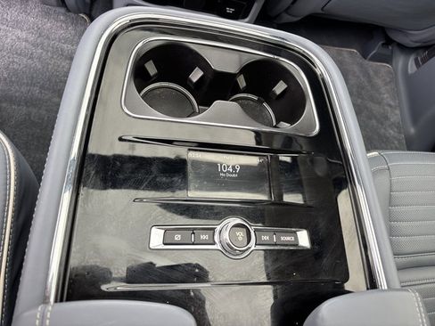 Used 2021 Lincoln Navigator Black Label w/ Special Edition Package image 22