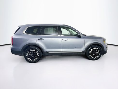 Used 2025 Kia Telluride S FWD image 10