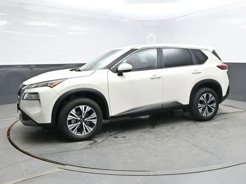 Used 2023 Nissan Rogue SV AWD/4WD image 3