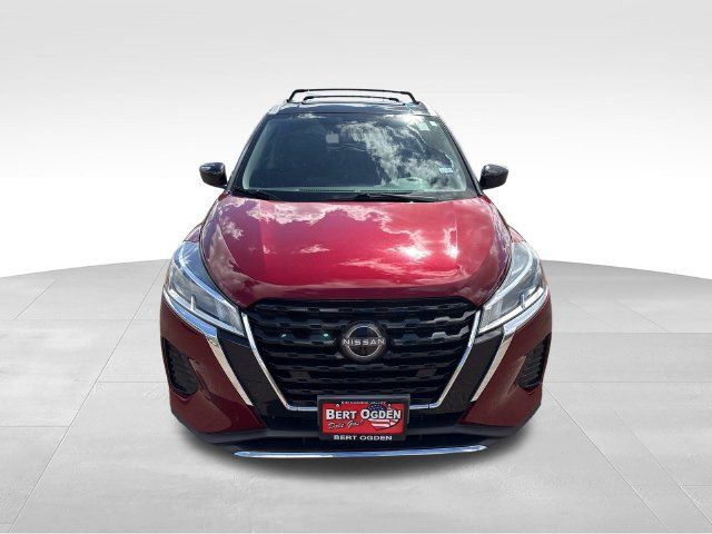 Certified 2022 Nissan Kicks SV w/ Exterior Package FWD image 2