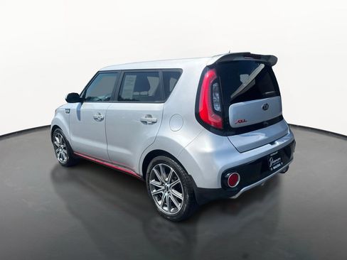 Used 2017 Kia Soul ! w/ Tech Package FWD image 5