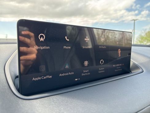 Used 2024 Acura MDX SH-AWD w/ Technology Package image 17