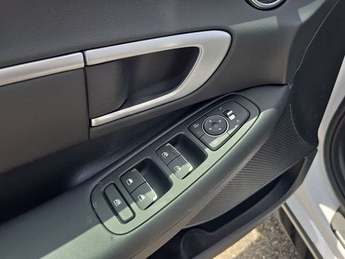 New 2026 Hyundai Sonata SEL FWD image 17