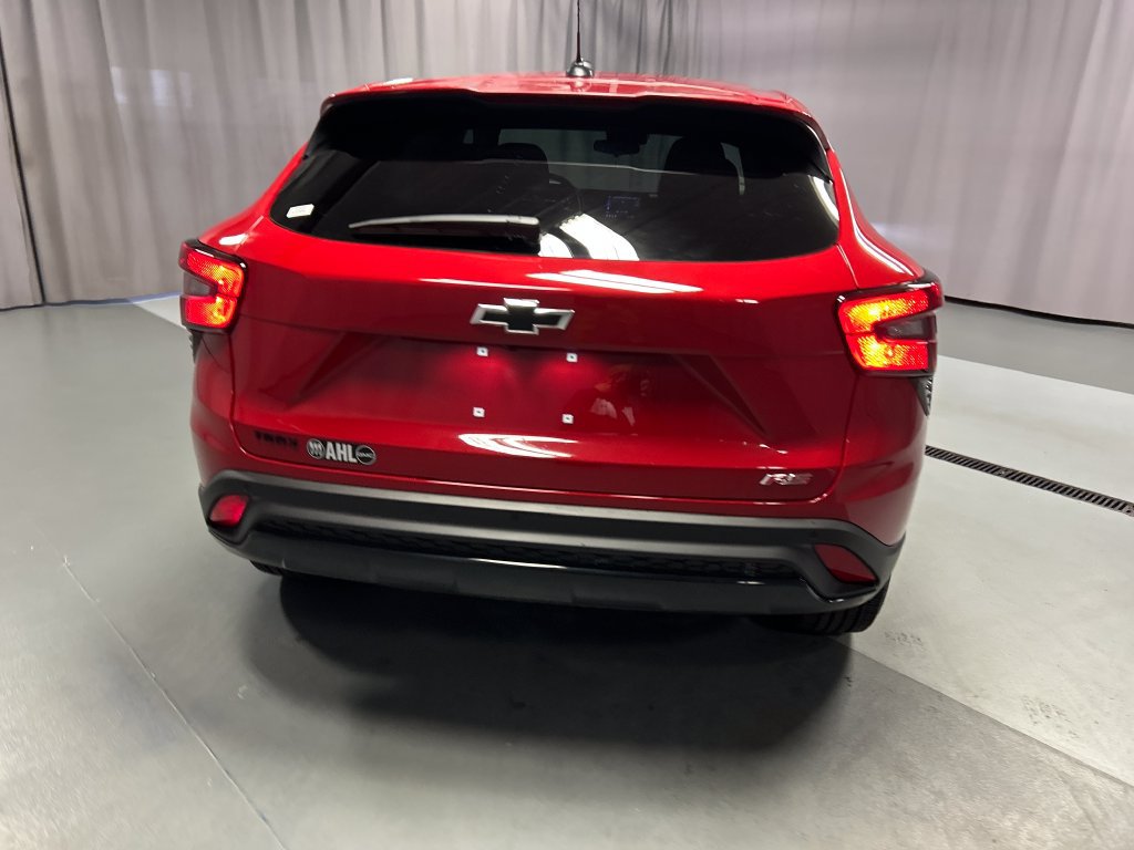 Used 2026 Chevrolet Trax RS w/ Driver Confidence Package FWD image 6