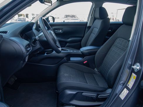 Used 2024 Honda HR-V LX image 13