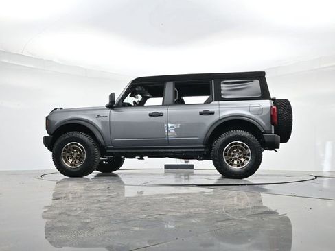 New 2025 Ford Bronco 4-Door image 34
