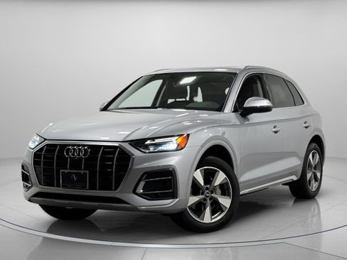 Certified 2022 Audi Q5 Premium Plus w/ Premium Plus Package image 2