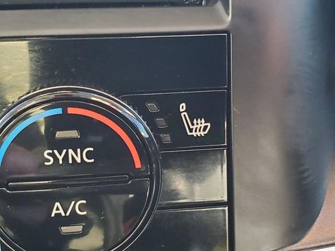 Certified 2024 Nissan Rogue SV w/ SV Premium Package image 28