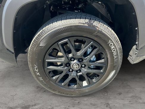 Certified 2026 Toyota Tundra Limited AWD/4WD image 15