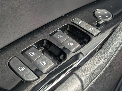 Used 2024 Kia Sportage EX FWD image 25