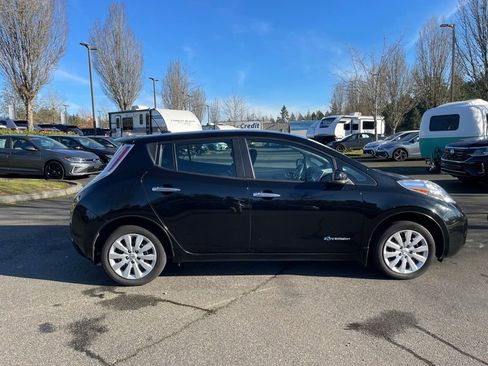 Used 2015 Nissan Leaf S w/ Charge Package image 2