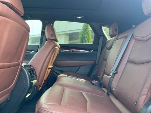 Used 2019 Cadillac XT5 Luxury FWD image 14