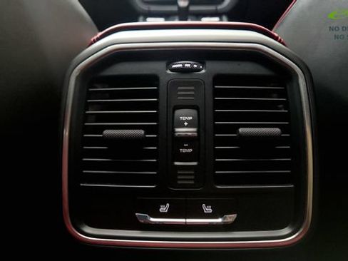 Used 2024 Porsche Macan w/ Premium Plus Package AWD/4WD image 52