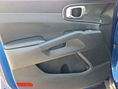 Used 2023 Kia Sorento S w/ Panoramic Sunroof Package FWD image 29