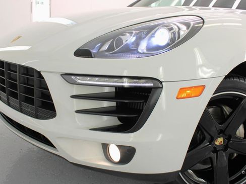 Used 2016 Porsche Macan S image 21