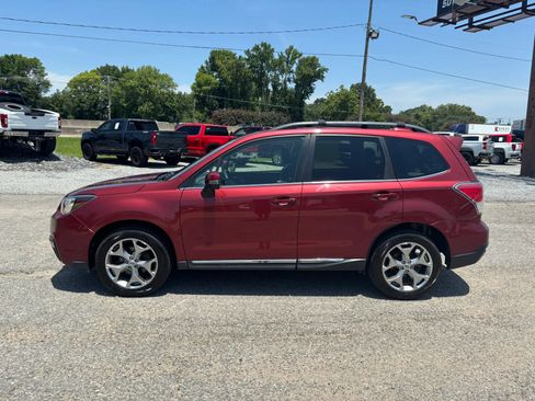Used 2017 Subaru Forester 2.5i Touring w/ Popular Package #2 AWD/4WD image 2