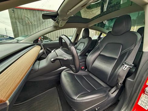 Used 2018 Tesla Model 3 Long Range image 11