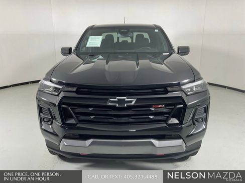 Used 2023 Chevrolet Colorado Z71 w/ Z71 Convenience Package 2 AWD/4WD image 2