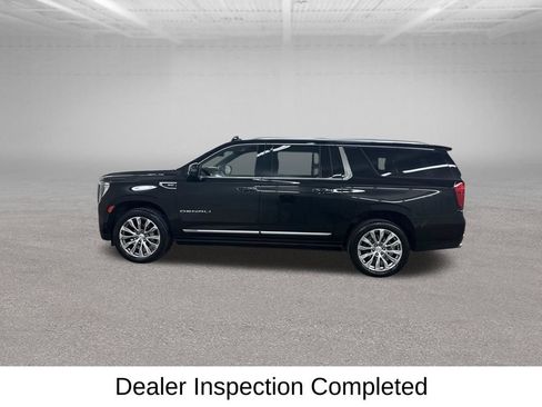 Used 2023 GMC Yukon XL Denali w/ LPO, Floor Liner Package AWD/4WD image 9