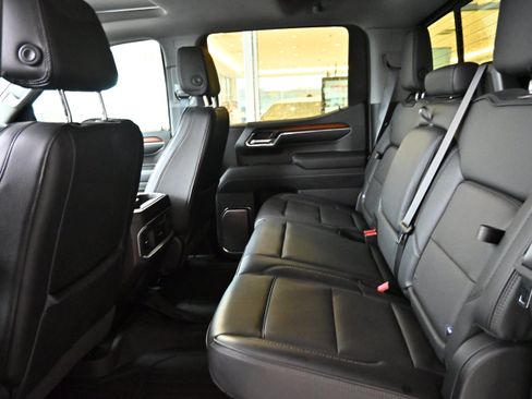 Used 2024 GMC Sierra 1500 Denali w/ Denali Reserve Package AWD/4WD image 14