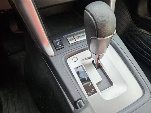 Used 2015 Subaru Forester 2.5i Limited image 11