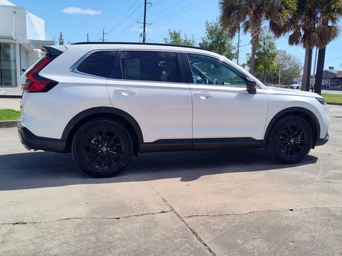 Used 2025 Honda CR-V Sport image 11