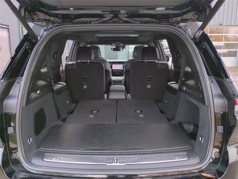 New 2025 Jeep Grand Cherokee L Summit w/ Obsidian Package image 36