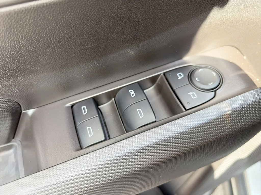 Used 2024 Chevrolet Colorado Trail Boss w/ Technology Package AWD/4WD image 18