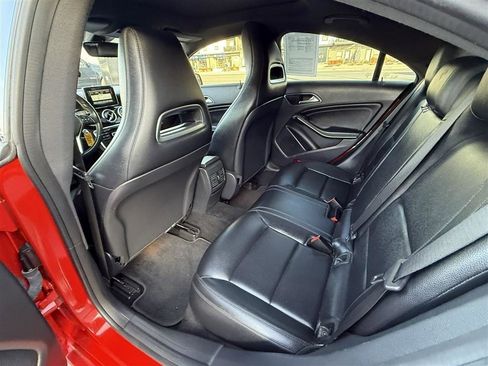 Used 2014 Mercedes-Benz CLA 250 4dr Sdn CLA 250 FWD image 17