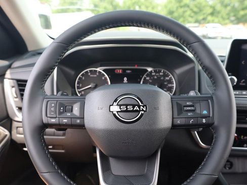 New 2026 Nissan Rogue Dark Armor AWD/4WD image 9