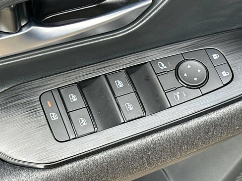 New 2026 Nissan Kicks SV w/ SV Premium Package AWD/4WD image 8