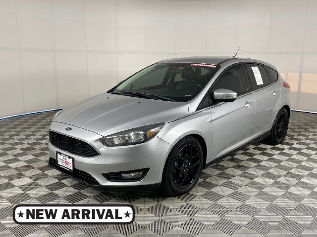 Used 2016 Ford Focus SE w/ Equipment Group 201A FWD image 1