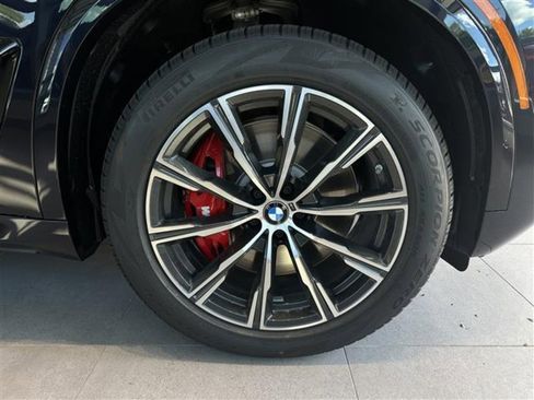 New 2026 BMW X5 M60i image 8