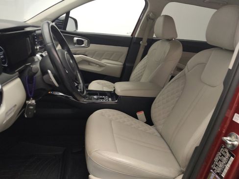 Used 2021 Kia Sorento SX image 17