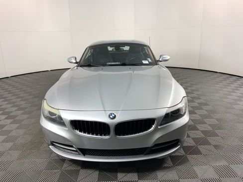 Used 2009 BMW Z4 sDrive30i image 2